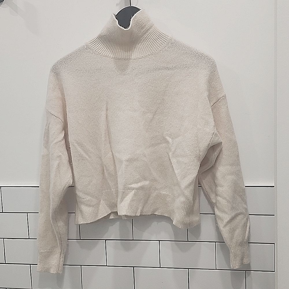Cashmere sweater